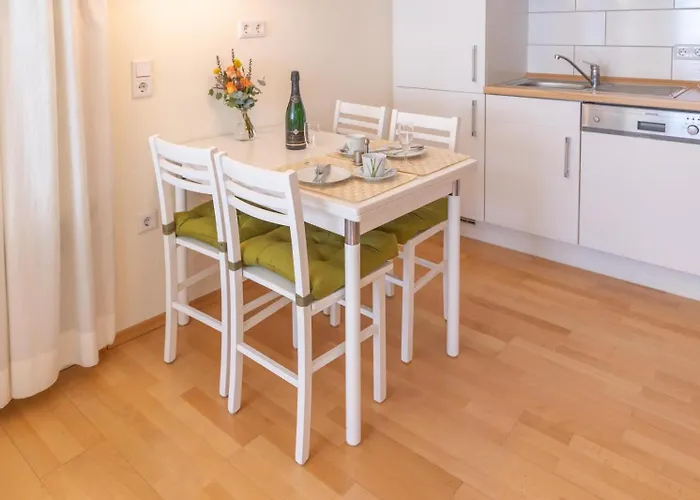 Lejlighed 3 Am Petersberg Neef